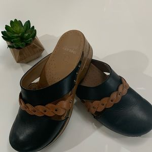 Dansko clogs/mule